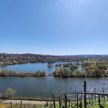Private In Stuttgart, Wifi &tv Quarto em Acomodações Particulares Estugarda