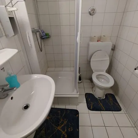 Privatunterkunft Private In Stuttgart, Wifi &tv Stuttgart