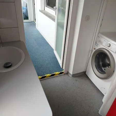 Private In Stuttgart, Wifi &tv * Stuttgart